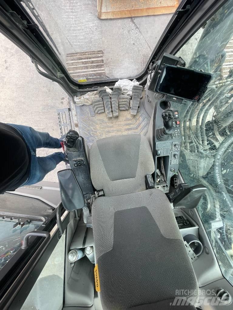 Volvo EC 300 EL 大型油圧ショベル12t以上（パワーショベル・ユンボ）
