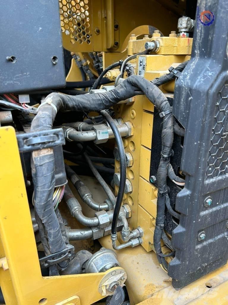 CAT 307.5 ミニ油圧ショベル 7t以下（ミニユンボ・ミニディガー）