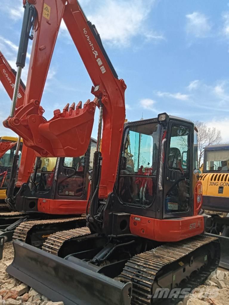 Kubota KX 165 ミニ油圧ショベル 7t以下（ミニユンボ・ミニディガー）