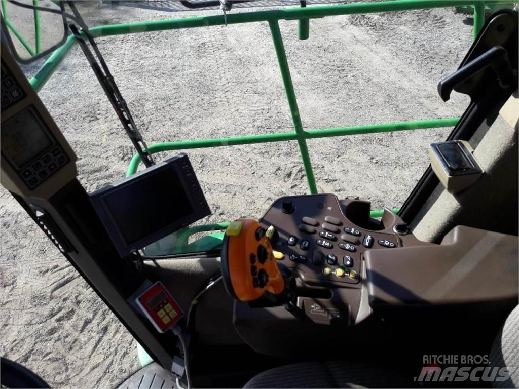 John Deere 7350 自走式フォレージハーベスター