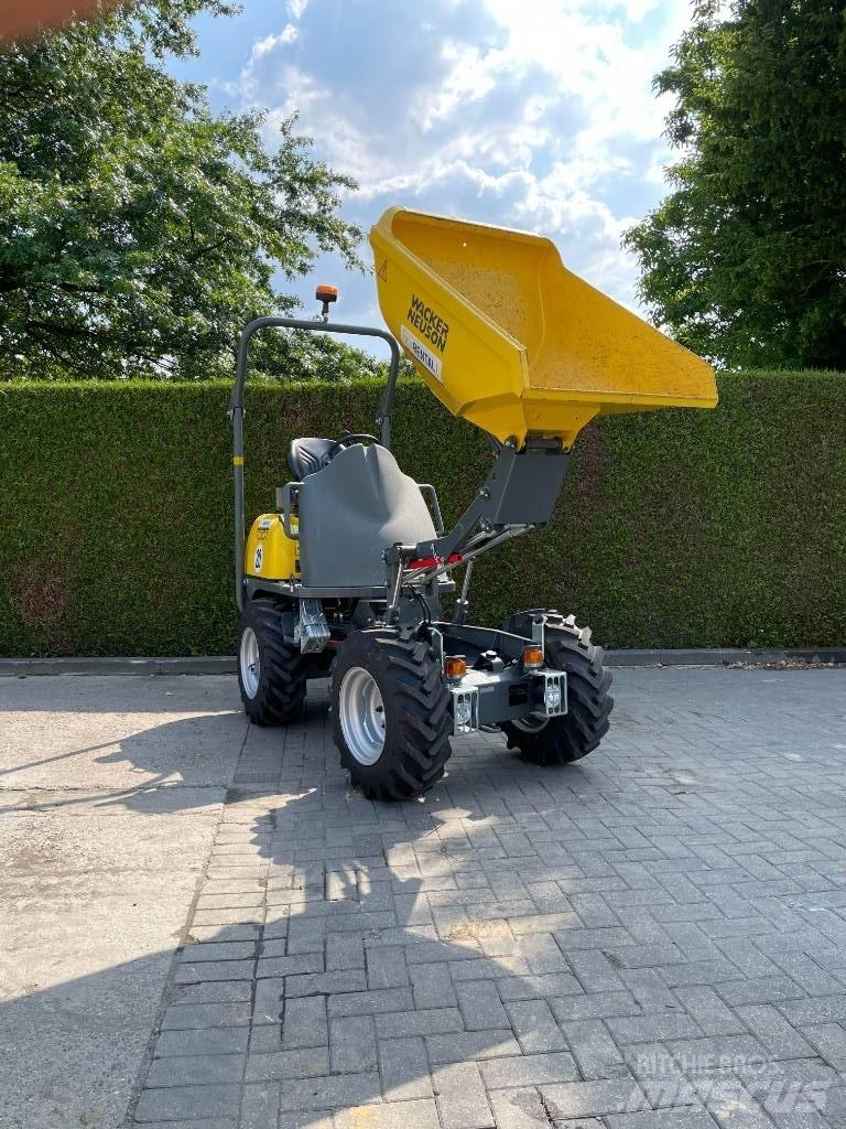 Wacker Neuson 1001 サイト　ダンプ