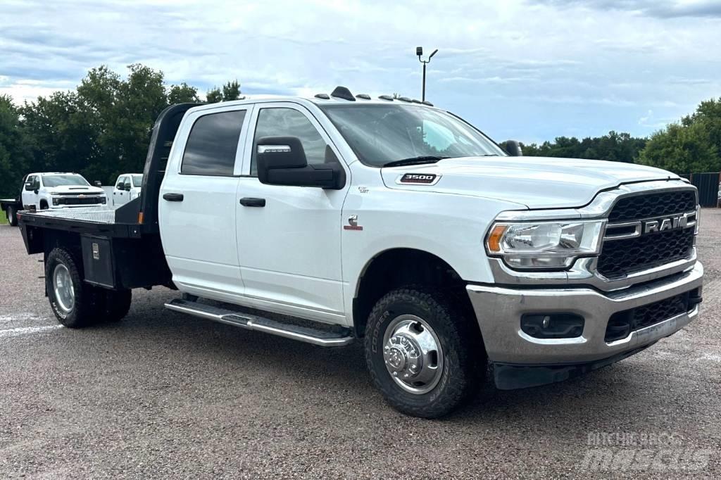 RAM 3500 TRADESMAN 平ボディー