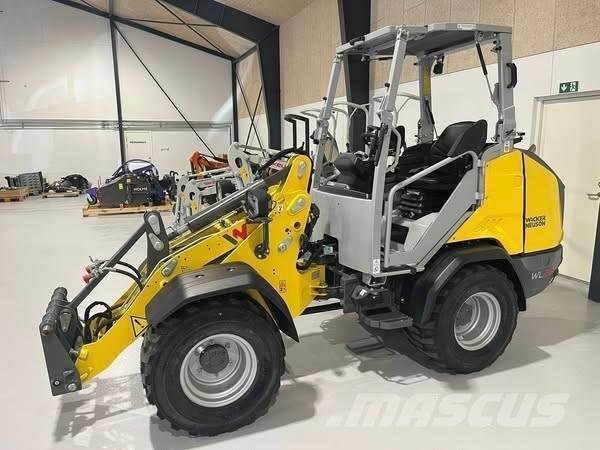 Wacker Neuson WL 28 ホイールローダー・タイヤショベル