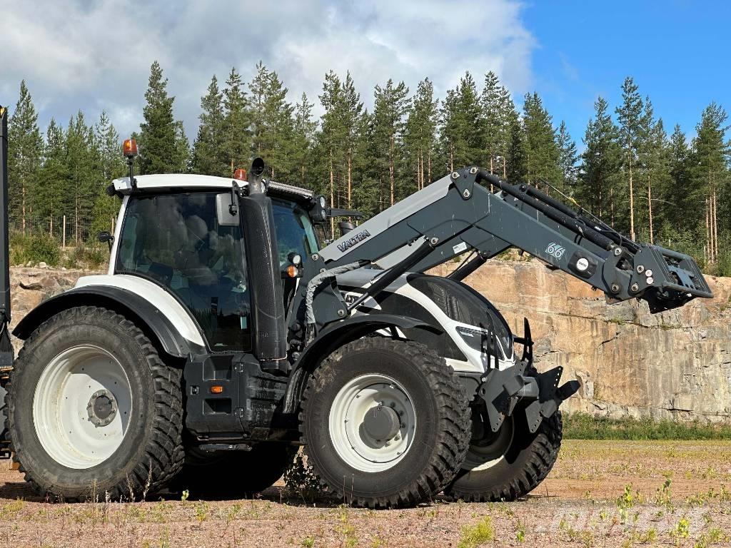 Valtra T 174 トラクター