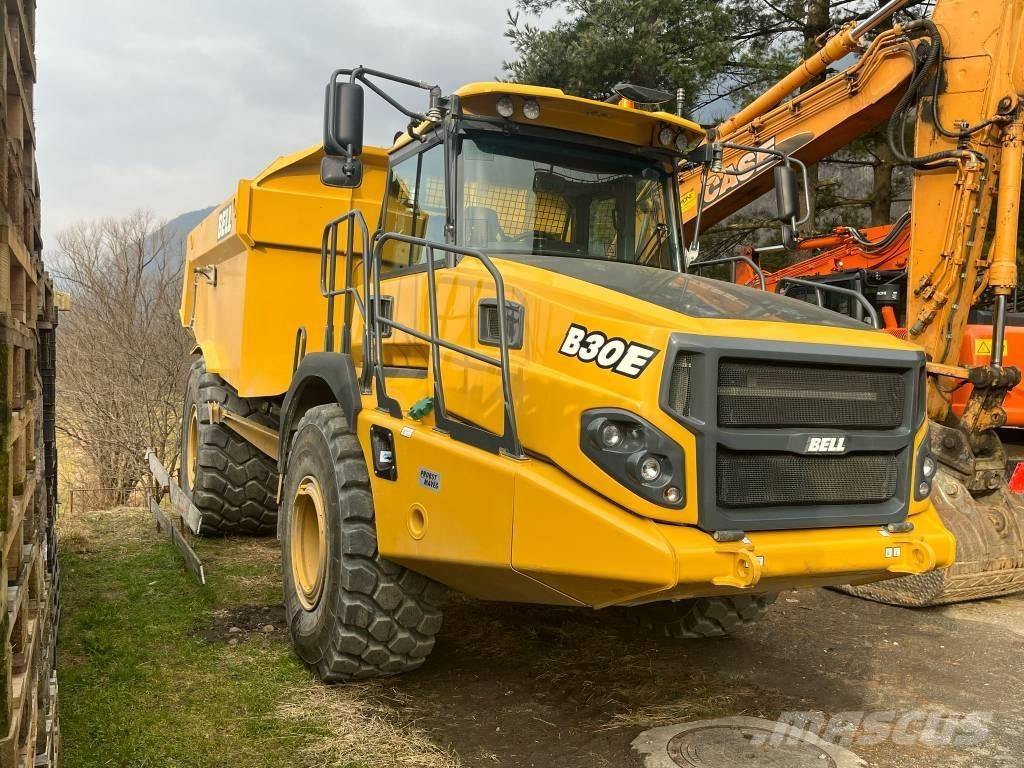 Bell B30E 4x4 アーティキュレート式ダンプトラック