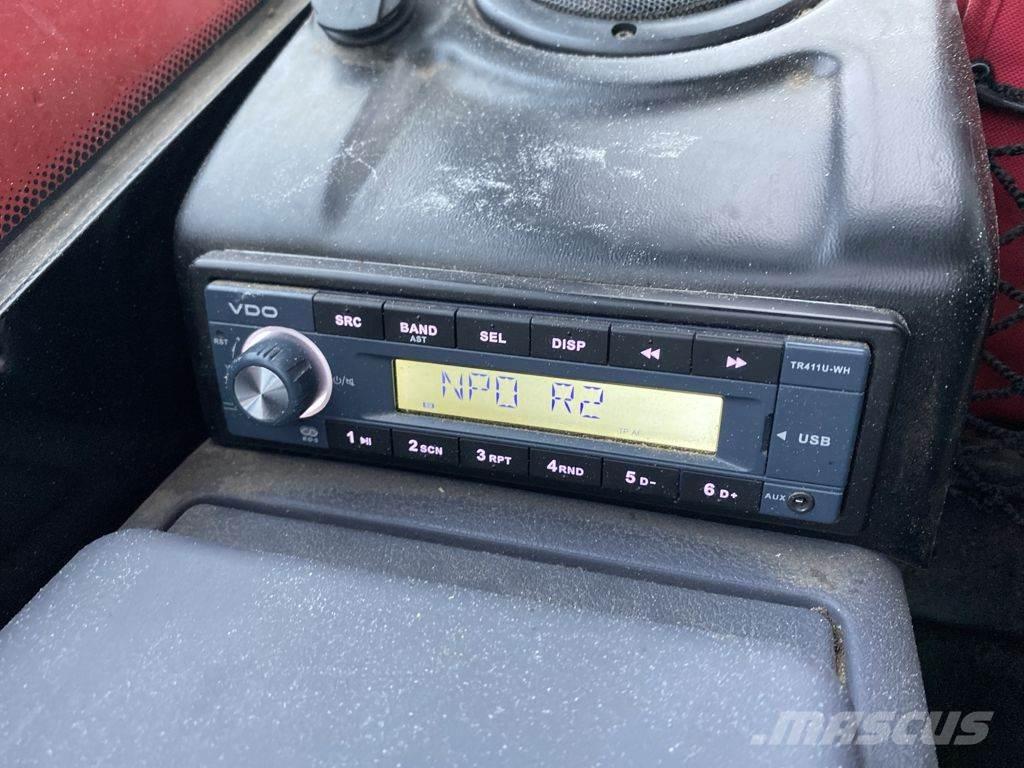 Manitou MT730 テレスコーピックハンドラー