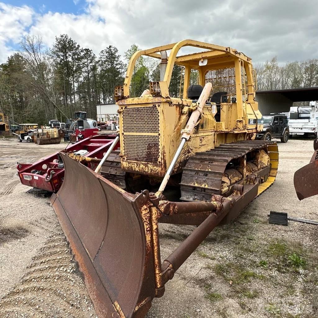 Komatsu D 68 E-1 ブルドーザー