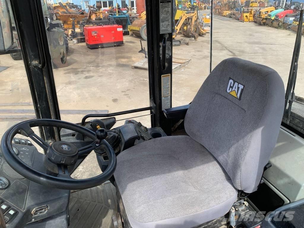 CAT 908 ホイールローダー・タイヤショベル