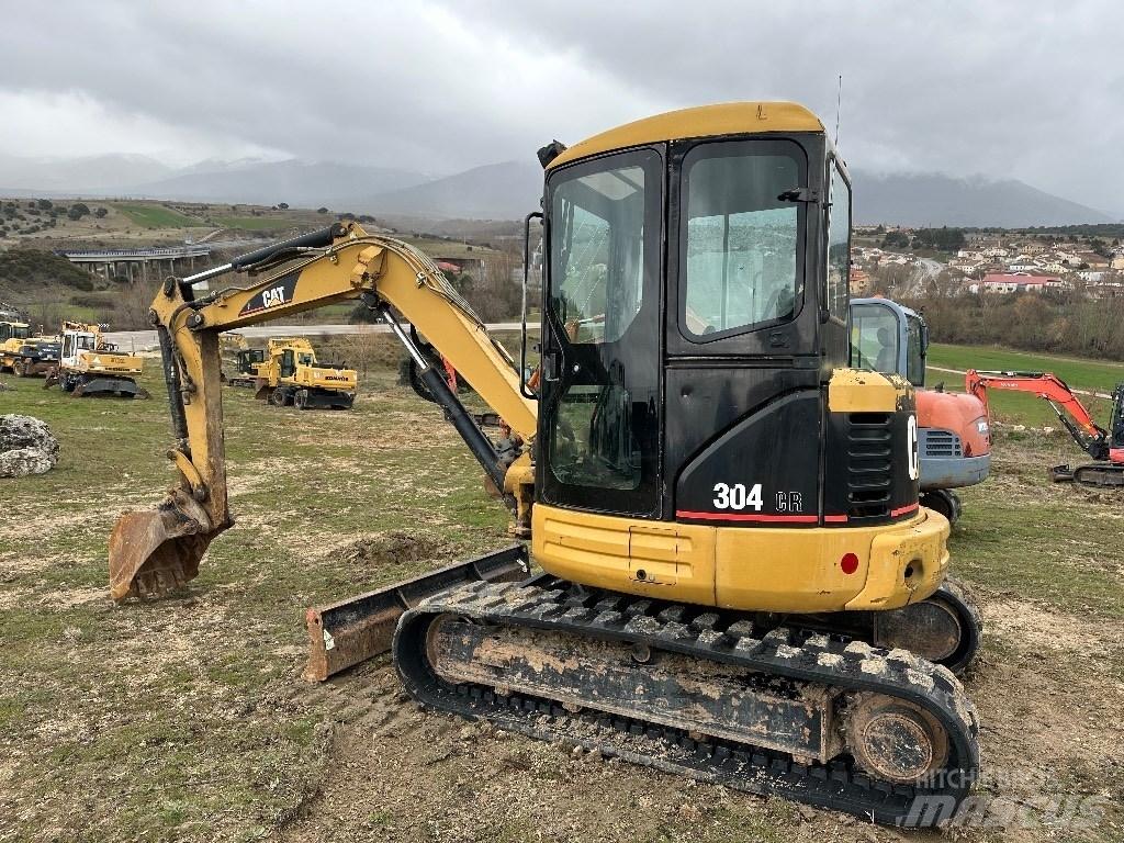 CAT 304 CR ミニ油圧ショベル 7t以下（ミニユンボ・ミニディガー）