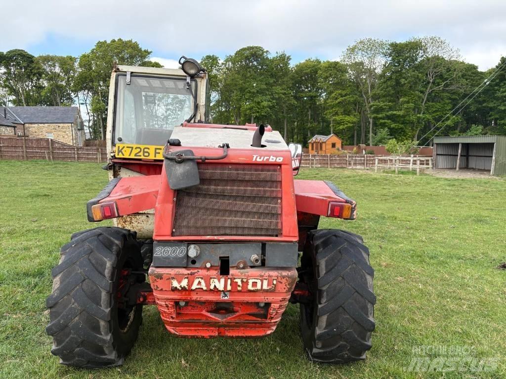 Manitou MLT 626 テレスコーピックハンドラー