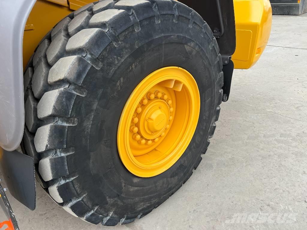 Volvo L70H2 ホイールローダー・タイヤショベル