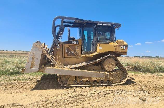 CAT D 6 R ブルドーザー
