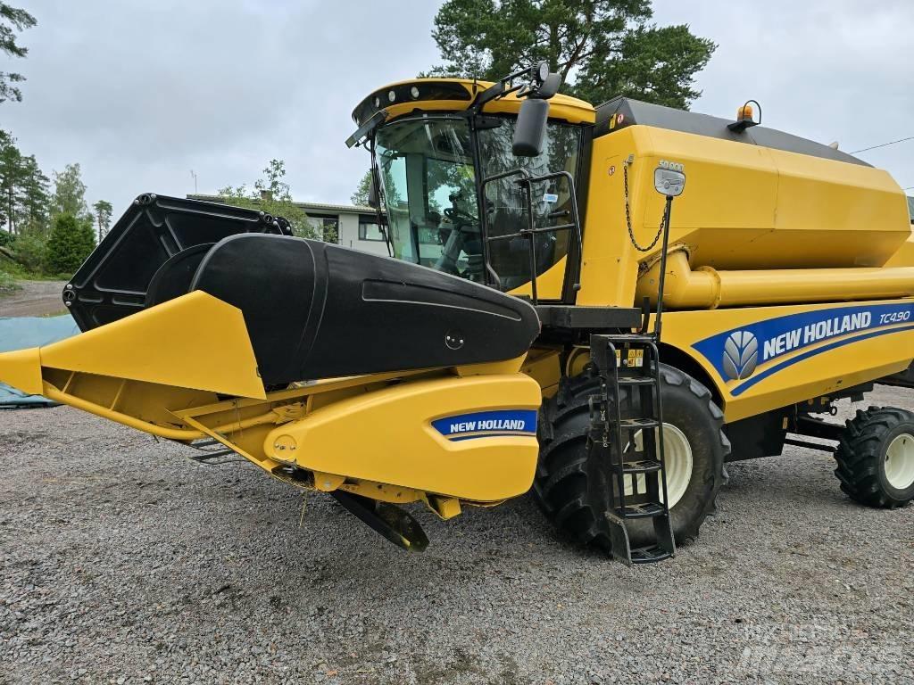 New Holland TC 4.90 コンバイン
