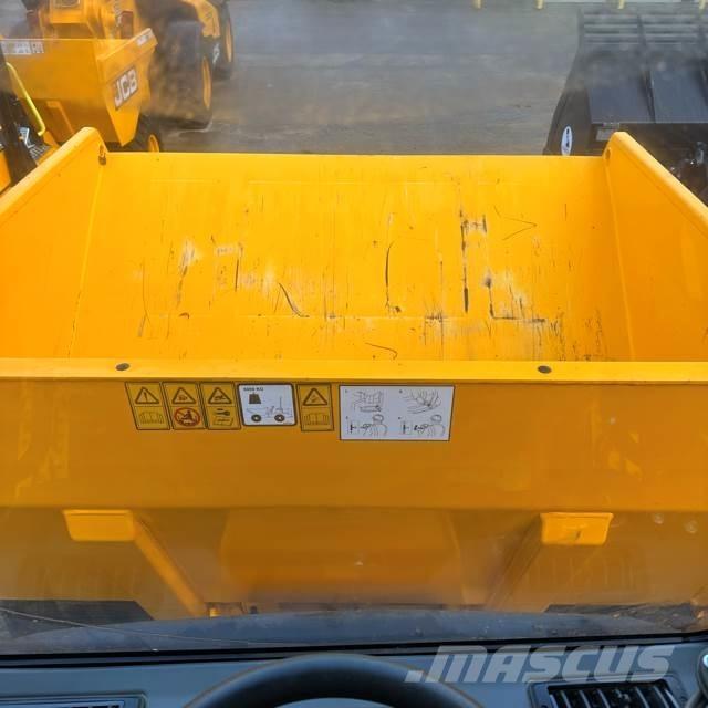 JCB 6T-1 サイト　ダンプ