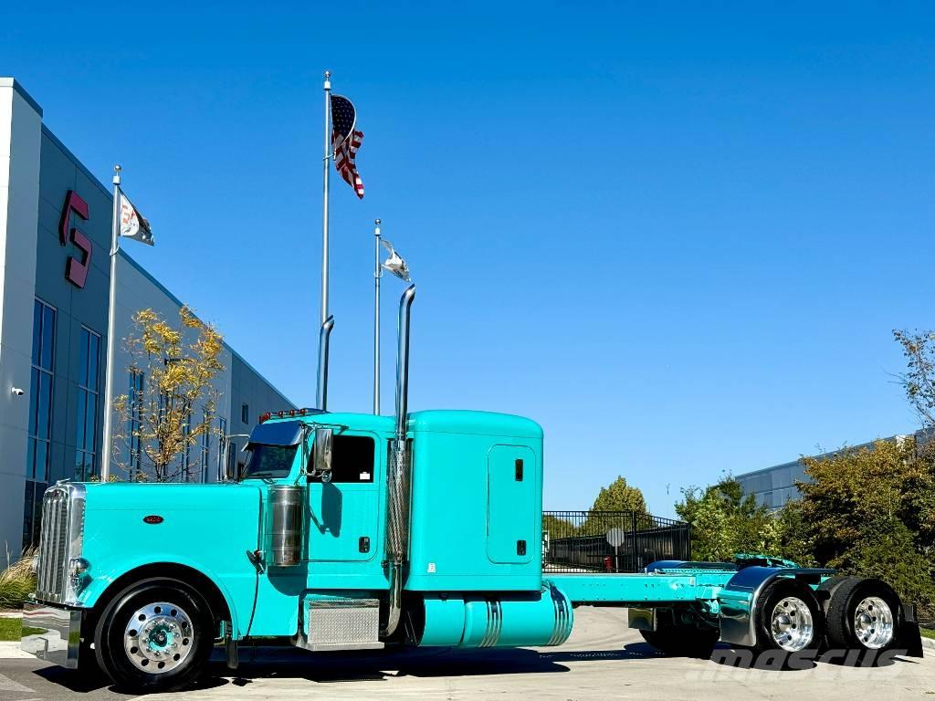 Peterbilt 389 中古トラクターヘッド | トレーラーヘッド
