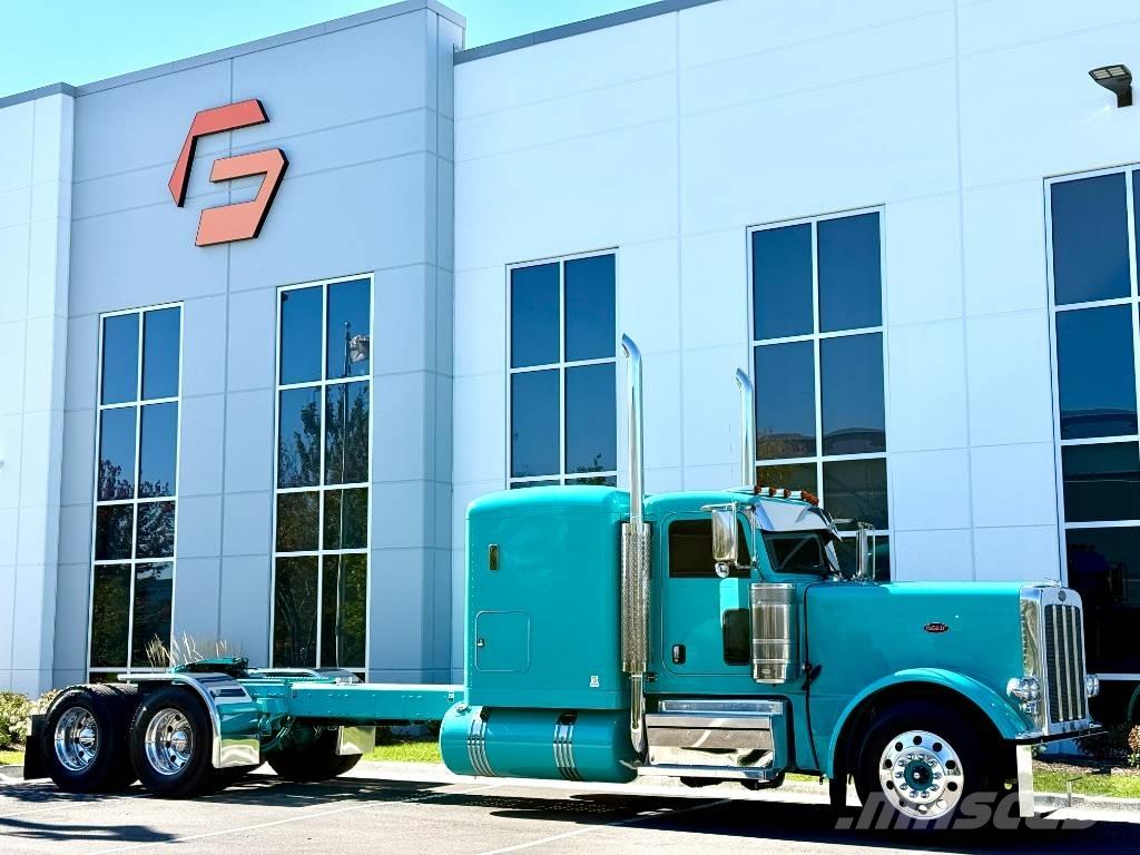 Peterbilt 389 中古トラクターヘッド | トレーラーヘッド