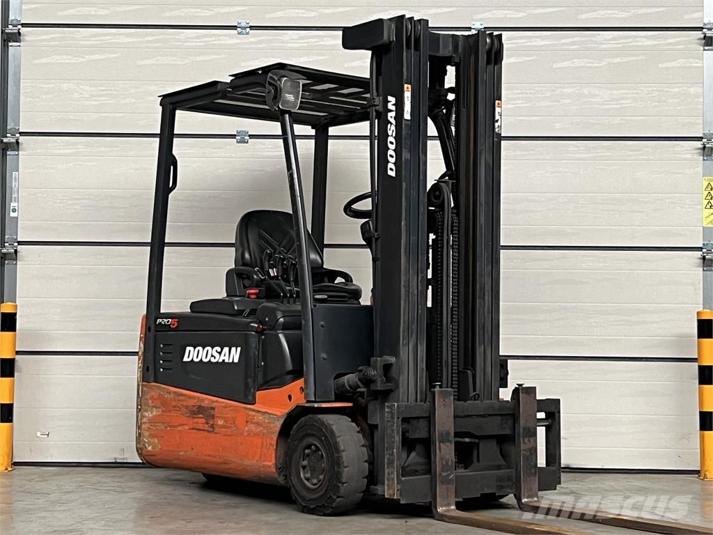 Doosan B18T-5 バッテリーフォークリフト