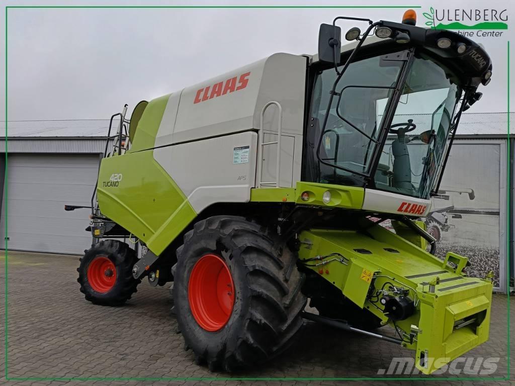 CLAAS Tucano 420 コンバイン