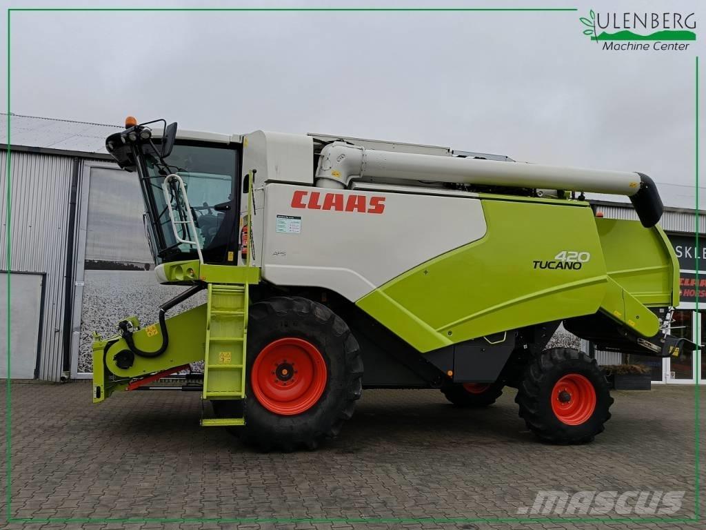 CLAAS Tucano 420 コンバイン