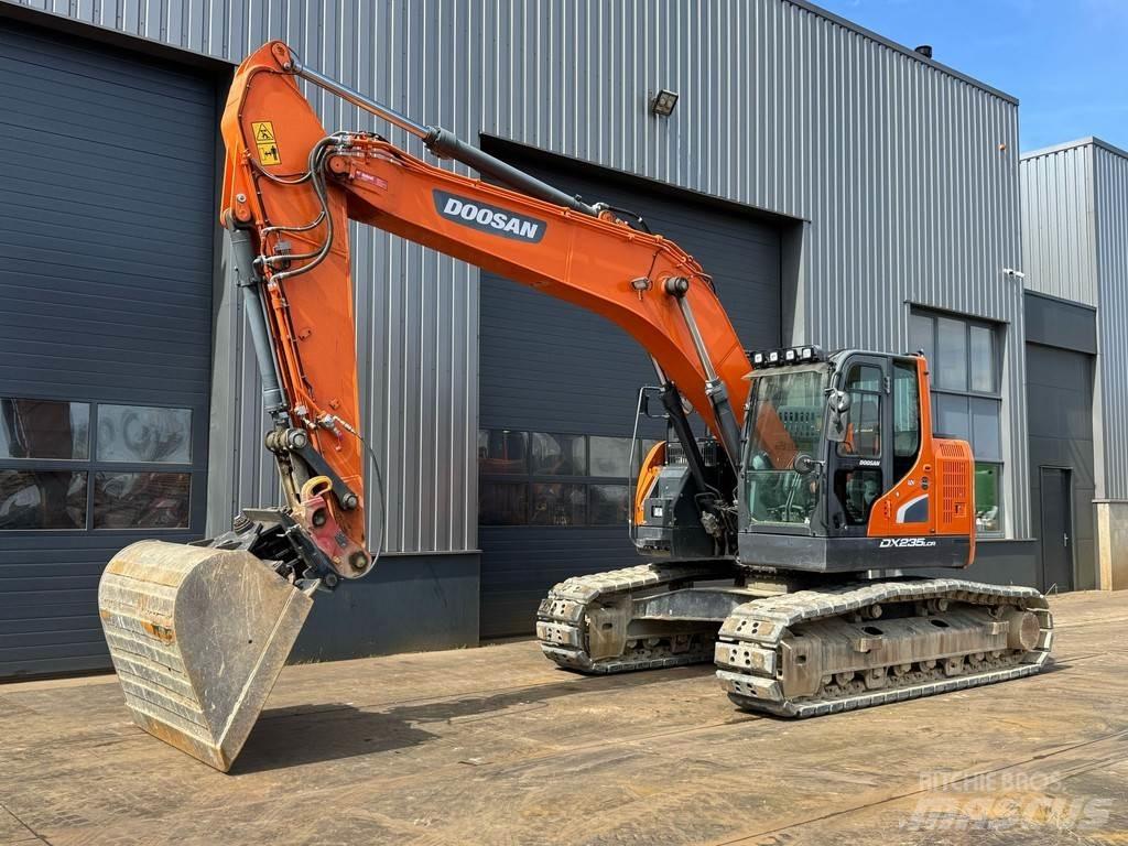 Doosan DX235LCR-5 大型油圧ショベル12t以上（パワーショベル・ユンボ）