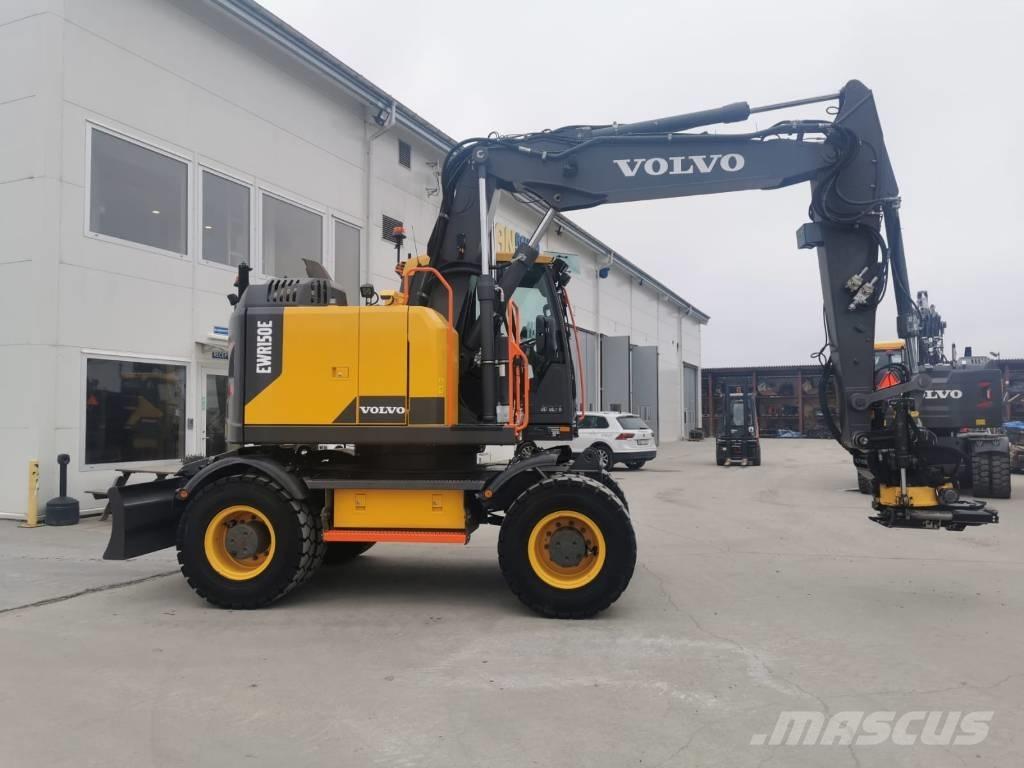 Volvo EWR150E ホイール式油圧ショベル（パワーショベル・ユンボ・バックホー）