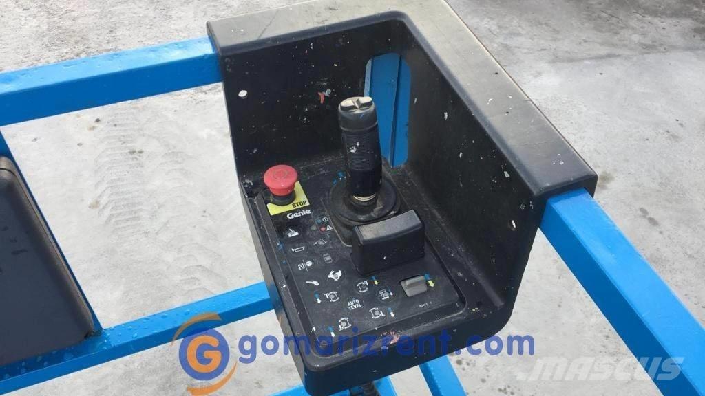 Genie GS 4390 シザースリフト