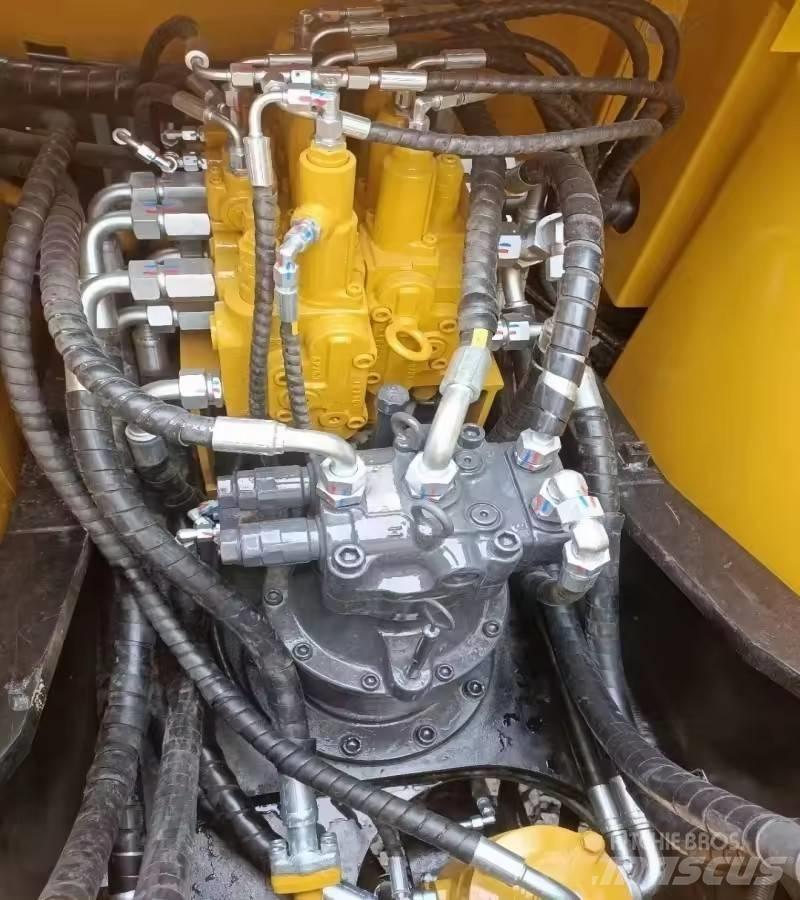 Sany SY 155 H 大型油圧ショベル12t以上（パワーショベル・ユンボ）