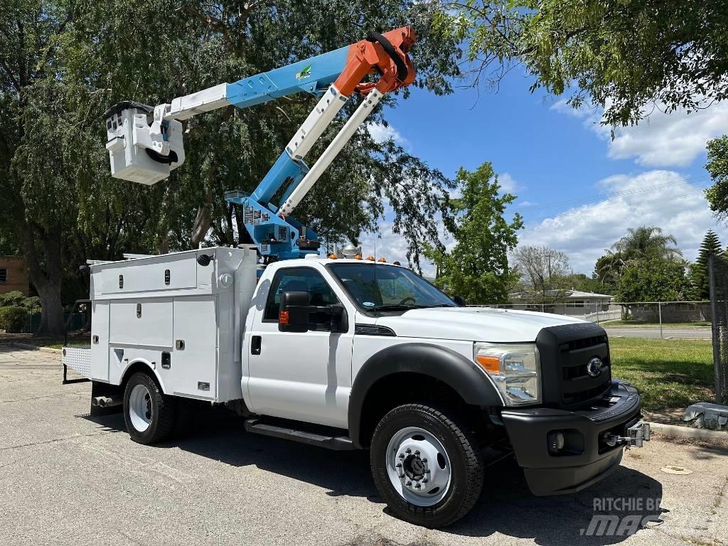 Ford F 550 SD トラック高所作業車