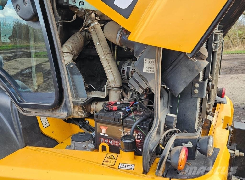 JCB TM 320 S 農業用テレハンドラー