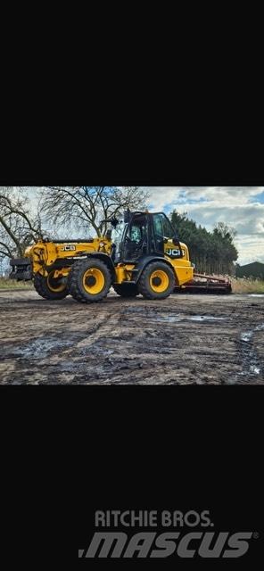 JCB TM 320 S 農業用テレハンドラー