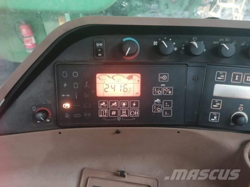 John Deere 8520 T トラクター