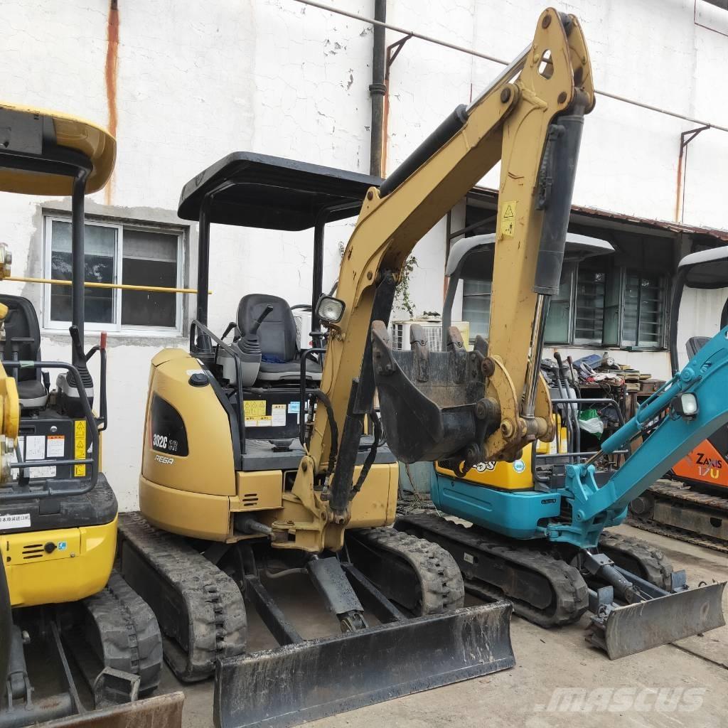 CAT 302CR ミニ油圧ショベル 7t以下（ミニユンボ・ミニディガー）