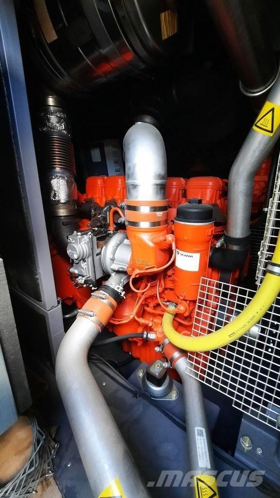 Atlas Copco V21 コンプレッサー