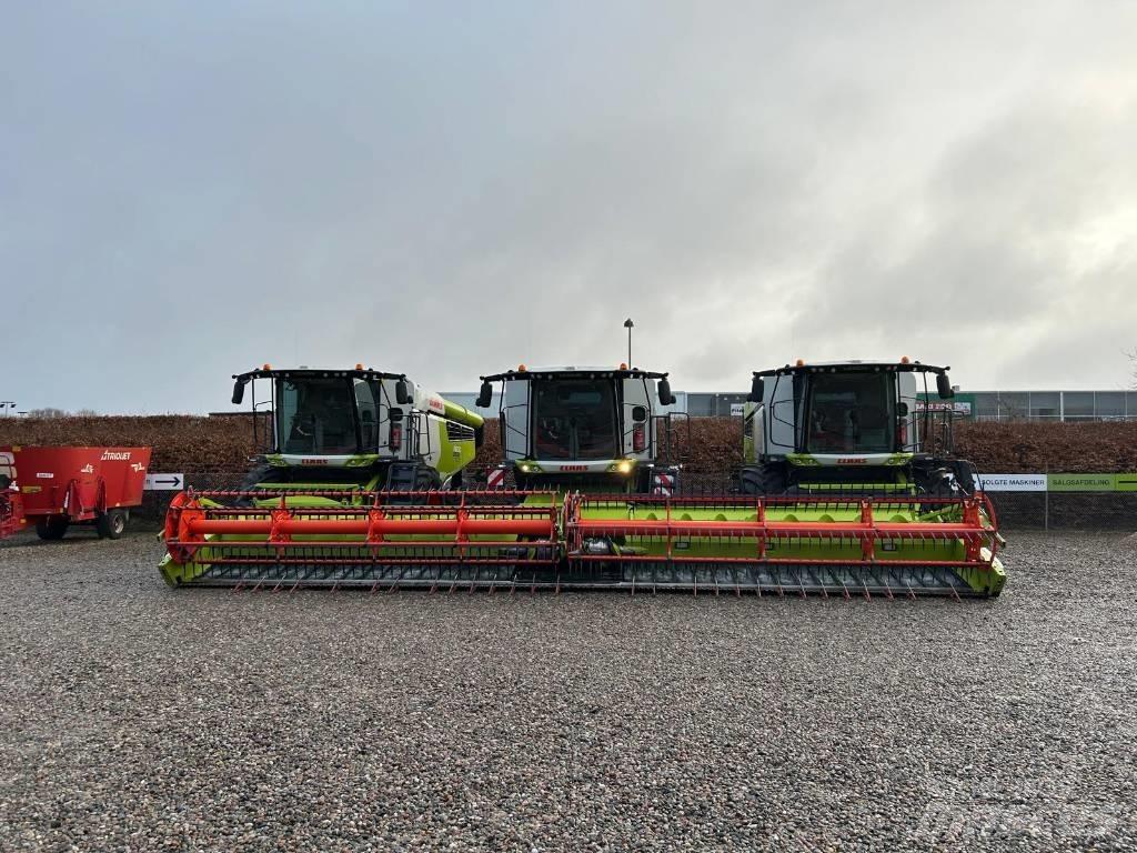 CLAAS Lexion 8800 TT コンバイン