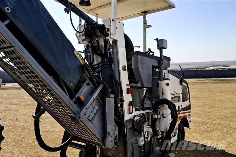 Wirtgen W50D その他トラック