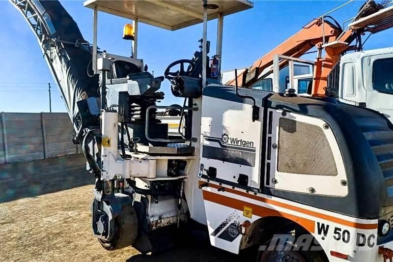 Wirtgen W50D その他トラック