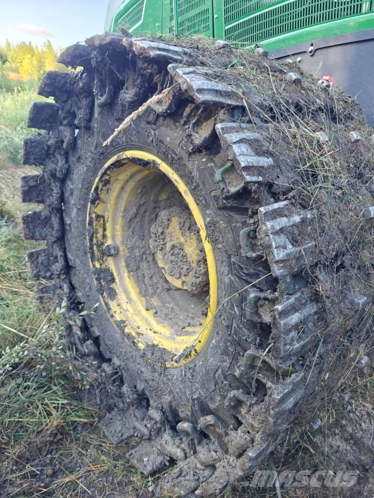 John Deere 1270 G ハーベスター