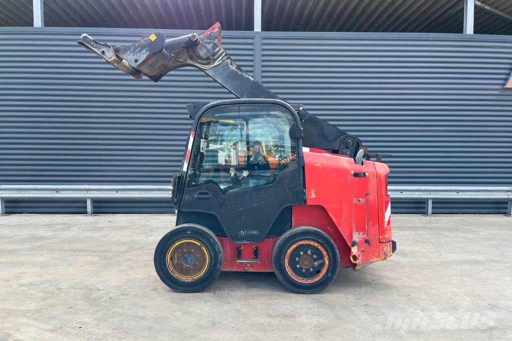 JCB R260 スキッドステアローダー