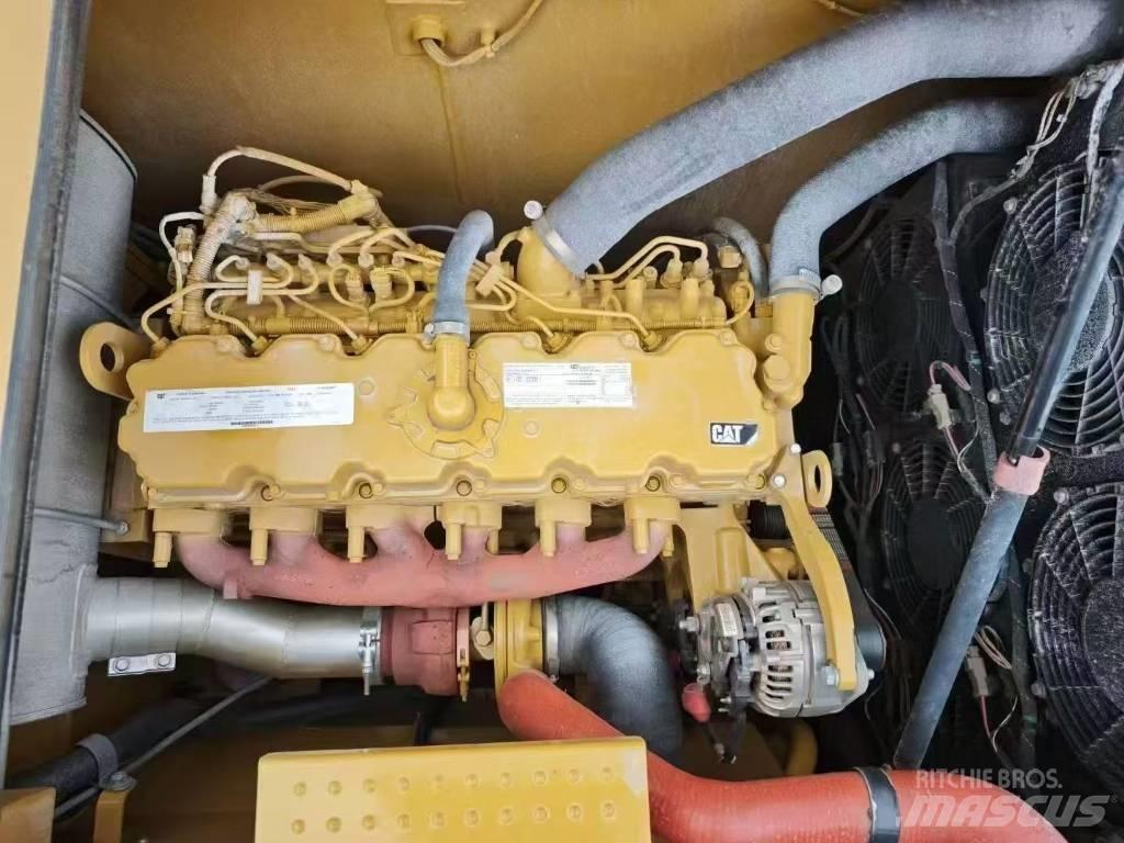 CAT 330GC 大型油圧ショベル12t以上（パワーショベル・ユンボ）