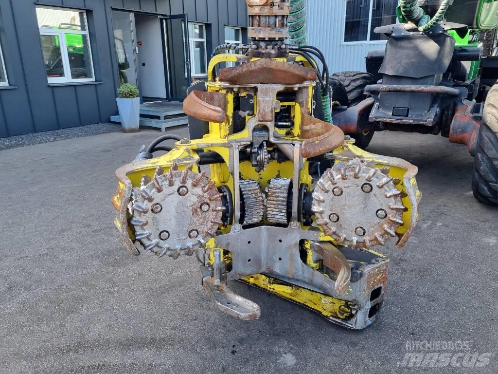 John Deere 1270 G ハーベスター