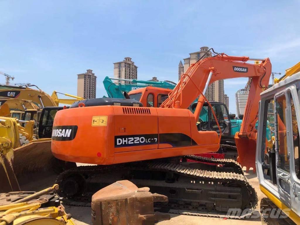 Doosan DH 220 LC-7 大型油圧ショベル12t以上（パワーショベル・ユンボ）