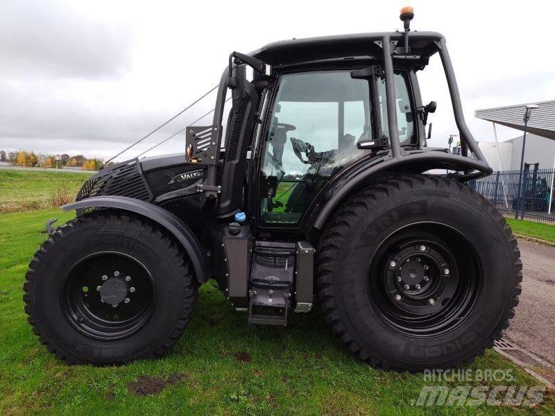 Valtra N 155 Direct トラクター