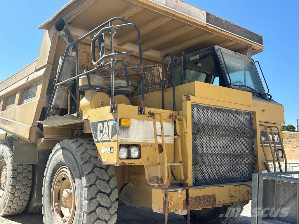 CAT 769D リジットフレーム式ダンプトラック