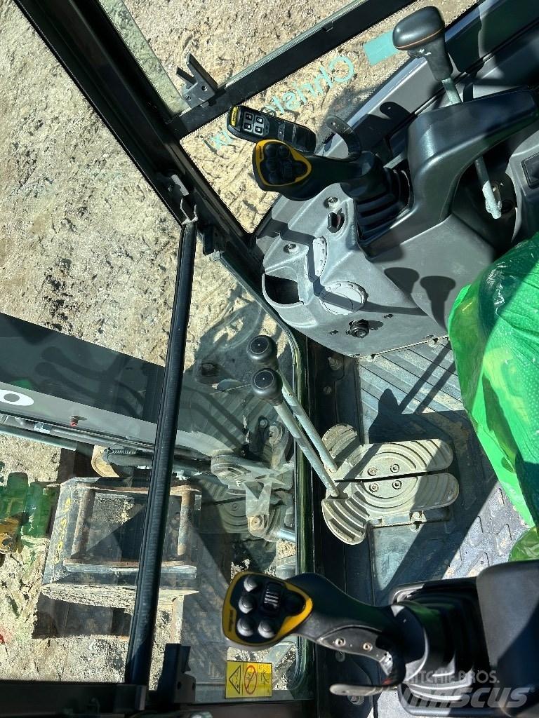 Volvo ECR 25 D ミニ油圧ショベル 7t以下（ミニユンボ・ミニディガー）