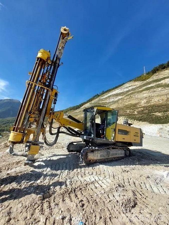 Atlas Copco Roc F6 サーフェイスドリルリグ