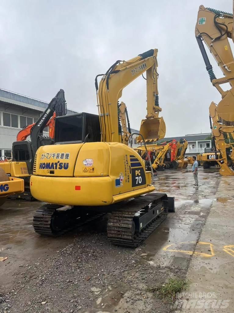 Komatsu PC 70 ミニ油圧ショベル 7t以下（ミニユンボ・ミニディガー）