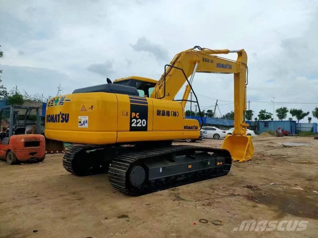 Komatsu PC 220 大型油圧ショベル12t以上（パワーショベル・ユンボ）