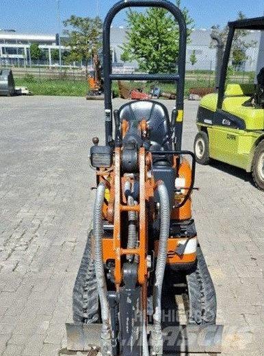 Hitachi ZX 10 U-6 ミニ油圧ショベル 7t以下（ミニユンボ・ミニディガー）