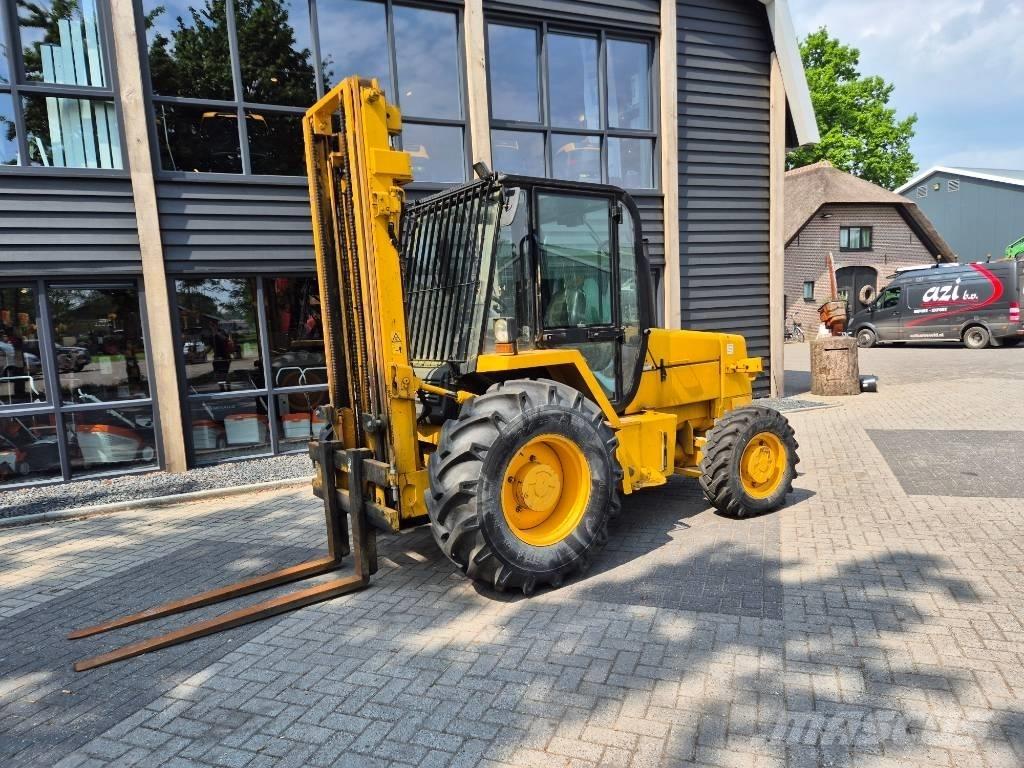 JCB 926 ラフターテレントラック