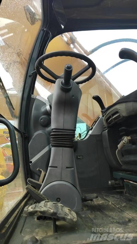 Hyundai 210W-9 ホイール式油圧ショベル（パワーショベル・ユンボ・バックホー）